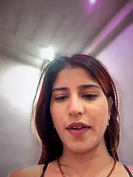 DiyAsingHh online show from November 9, 2025, 11:47 pm