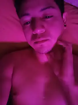 angeltbb11 online show from May 18, 2026, 5:08 pm