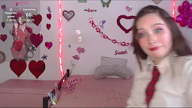 NaomiCandy online show from December 3, 2025, 9:13 pm