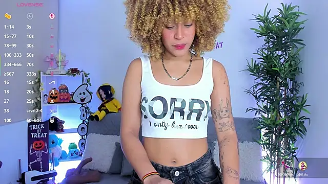 natty romanof 18 online show from November 3, 2025, 10:27 am