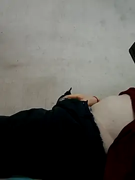 Snapshot of mohnis76 chatting on March 28, 2026, 9:09 am mohnis76 online show from March 28, 2026, 9:09 am