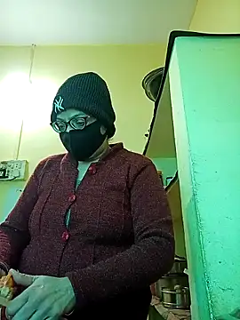 heenage online show from December 17, 2025, 7:14 am