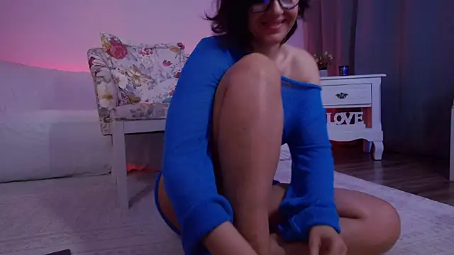 Snapshot of SophieeRain chatting on May 16, 2026, 7:45 pm SophieeRain online show from May 16, 2026, 7:45 pm