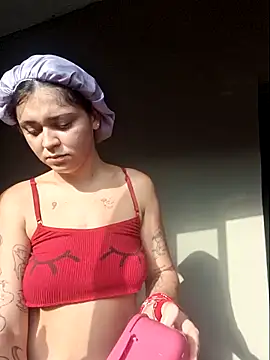 luuhcat09 online show from November 4, 2025, 10:14 am