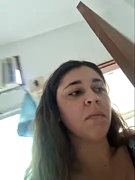 luuhcat09 online show from November 18, 2025, 10:41 am