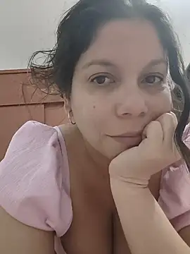 Snapshot of Carliina_Soussa chatting on July 17, 2026, 10:36 pm Carliina Soussa online show from July 17, 2026, 10:36 pm