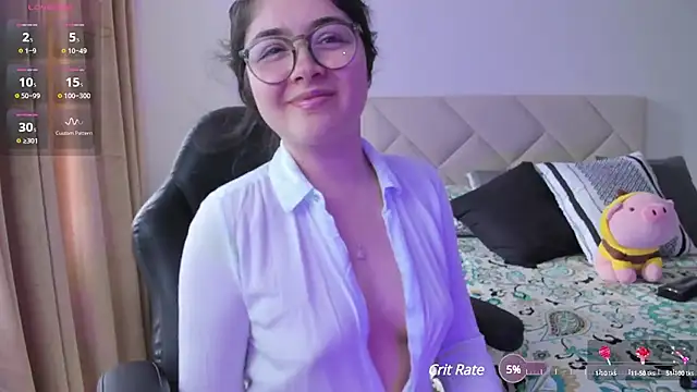 Snapshot of Lau_Bee chatting on January 17, 2025, 5:51 pm Lau Bee online show from January 17, 2025, 5:51 pm