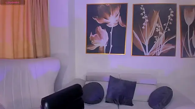 SavannahStorm online show from January 14, 2026, 8:58 pm