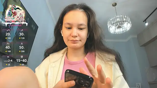 Snapshot of miss_shine chatting on January 5, 2025, 3:43 am miss shine online show from January 5, 2025, 3:43 am
