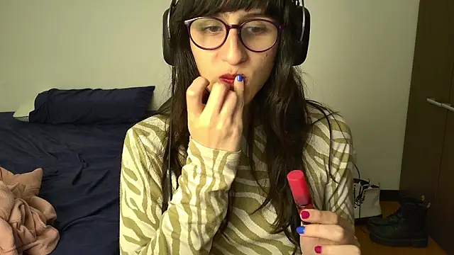 Snapshot of Alice_love29 chatting on January 6, 2025, 4:15 am Alice love29 online show from January 6, 2025, 4:15 am