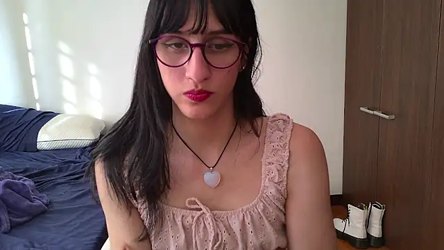 Snapshot of Alice_love29 chatting on January 22, 2025, 9:21 pm Alice love29 online show from January 22, 2025, 9:21 pm