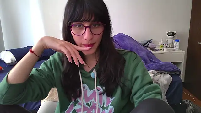 Snapshot of Alice_love29 chatting on January 29, 2025, 9:17 pm Alice love29 online show from January 29, 2025, 9:17 pm