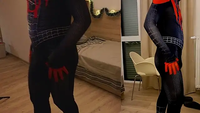 Snapshot of curlyboyy_ chatting on January 13, 2026, 7:19 pm curlyboyy online show from January 13, 2026, 7:19 pm