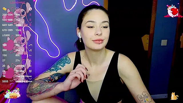 Snapshot of NataliMillers chatting on February 2, 2025, 4:00 pm NataliMillers online show from February 2, 2025, 4:00 pm