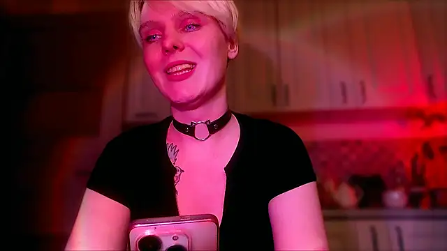 MissSeverina online show from October 31, 2025, 7:15 pm