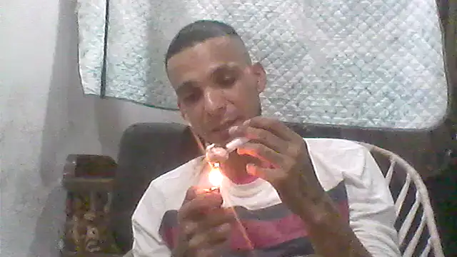 Snapshot of _Dmente_ chatting on October 15, 2025, 9:09 am Dmente online show from October 15, 2025, 9:09 am