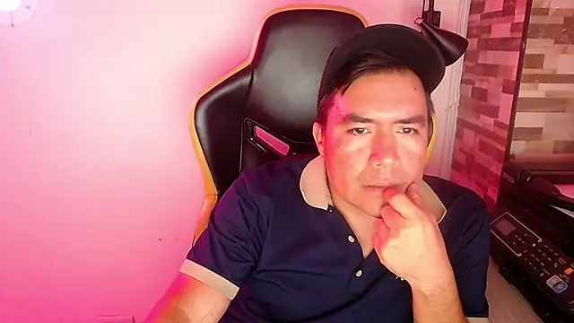 Jhonatan Morales S online show from November 1, 2025, 11:40 pm