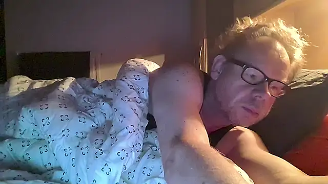 Snapshot of kinkyslet8 chatting on October 9, 2025, 5:27 am kinkyslet8 online show from October 9, 2025, 5:27 am