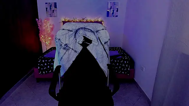 Charlee pink online show from October 6, 2025, 11:18 am