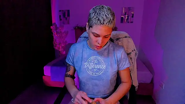 Charlee pink online show from October 10, 2025, 2:05 pm