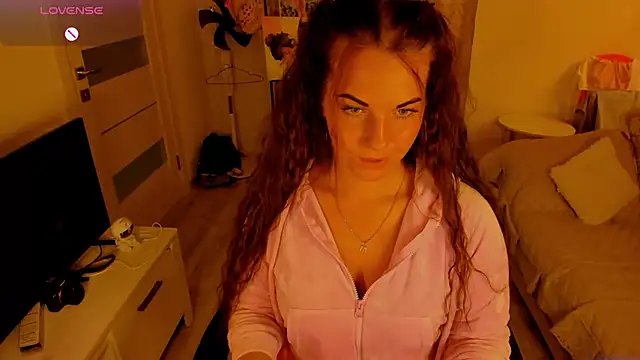 masha19981 online show from October 15, 2025, 4:51 pm