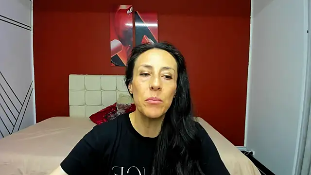 Snapshot of Abrillee1 chatting on December 29, 2024, 2:06 am Abrillee1 online show from December 29, 2024, 2:06 am