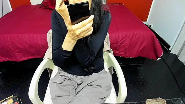 Snapshot of Abrillee1 chatting on January 31, 2025, 7:29 pm Abrillee1 online show from January 31, 2025, 7:29 pm