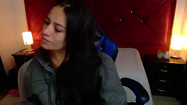 Julietacollins06 online show from January 15, 2026, 1:26 pm