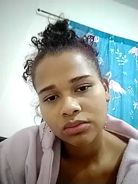 Snapshot of moon_HoneyX chatting on February 16, 2025, 3:47 am moon HoneyX online show from February 16, 2025, 3:47 am