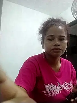 Snapshot of moon_HoneyX chatting on February 25, 2025, 11:52 am moon HoneyX online show from February 25, 2025, 11:52 am