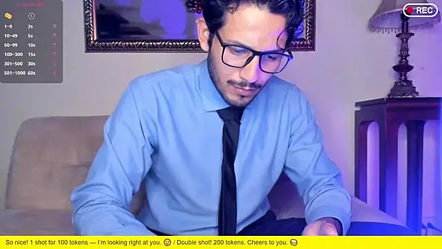 Nicholasrodrii online show from December 2, 2025, 11:00 pm