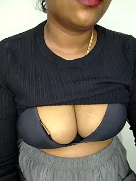Snapshot of Sexy_Ammu_Telugu chatting on February 3, 2025, 2:25 am Sexy Ammu Telugu online show from February 3, 2025, 2:25 am