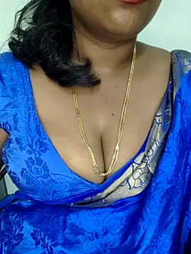 Snapshot of Sexy_Ammu_Telugu chatting on February 17, 2025, 8:52 am Sexy Ammu Telugu online show from February 17, 2025, 8:52 am