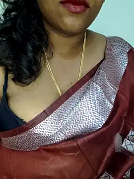 Snapshot of Sexy_Ammu_Telugu chatting on February 26, 2025, 9:10 am Sexy Ammu Telugu online show from February 26, 2025, 9:10 am