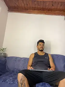 AndresSmith   online show from February 11, 2026, 7:13 am