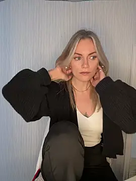 Snapshot of Milla__one chatting on February 10, 2026, 1:26 pm Milla one online show from February 10, 2026, 1:26 pm