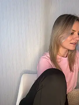 Snapshot of Milla__one chatting on February 17, 2026, 2:57 pm Milla one online show from February 17, 2026, 2:57 pm