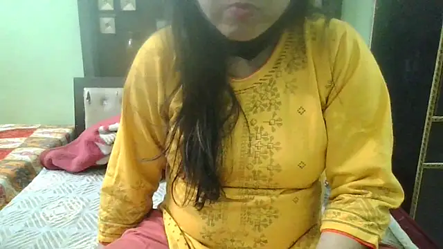 couplesuni online show from December 3, 2024, 4:03 am