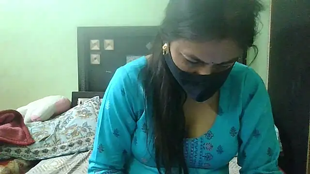 couplesuni online show from December 5, 2024, 4:53 am