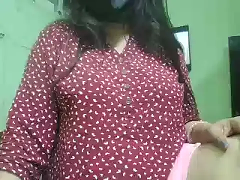 couplesuni online show from March 18, 2025, 4:47 am