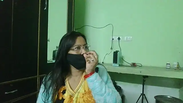 couplesuni online show from February 20, 2026, 4:53 am