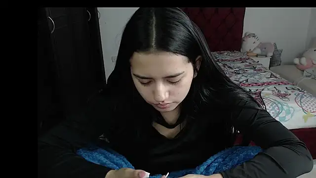 Snapshot of kayla_k18 chatting on January 10, 2025, 11:29 pm kayla k18 online show from January 10, 2025, 11:29 pm