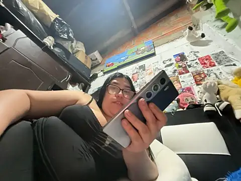 dafne19  online show from March 22, 2026, 6:28 am