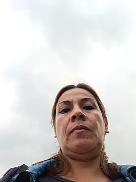 Snapshot of Zaralu_ chatting on December 5, 2024, 8:55 pm Zaralu online show from December 5, 2024, 8:55 pm