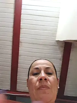 Snapshot of Zaralu_ chatting on December 27, 2024, 11:10 pm Zaralu online show from December 27, 2024, 11:10 pm