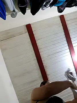 Snapshot of Zaralu_ chatting on February 16, 2025, 12:19 am Zaralu online show from February 16, 2025, 12:19 am