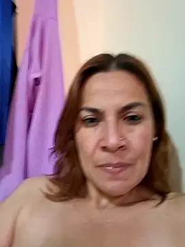 Snapshot of Zaralu_ chatting on February 16, 2025, 10:10 pm Zaralu online show from February 16, 2025, 10:10 pm