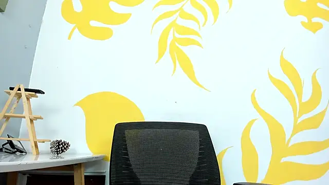 Snapshot of LukaCastillo chatting on November 24, 2025, 10:09 pm LukaCastillo online show from November 24, 2025, 10:09 pm