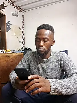 Snapshot of bull_Giant chatting on December 28, 2024, 10:02 pm bull Giant online show from December 28, 2024, 10:02 pm
