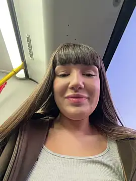 Sophie Avory online show from April 9, 2026, 5:07 pm